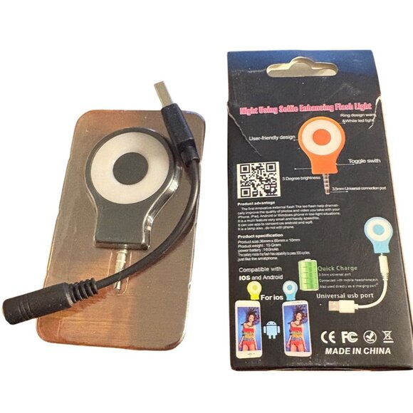 RK-07 Selfie Enhancing Flash Light For iOS & Android With USB Cable - Picture 5 of 10